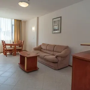 Apartmanhotel Poseidon, Napospart