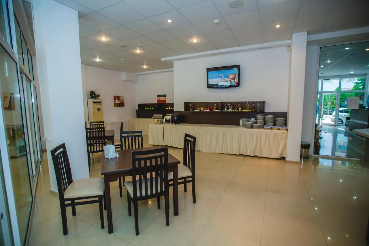 Deva Hotel Napospart 3*,